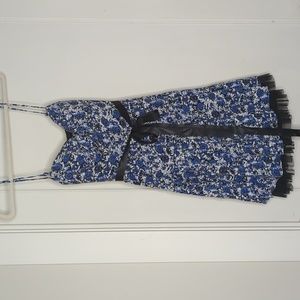 B. Darlin Floral Sleeveless Dress Juniors Size 5